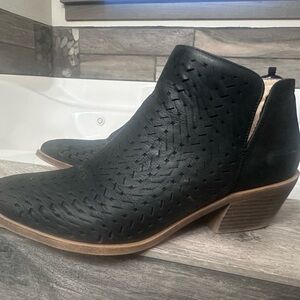Life Stride Black Ankle Booties
